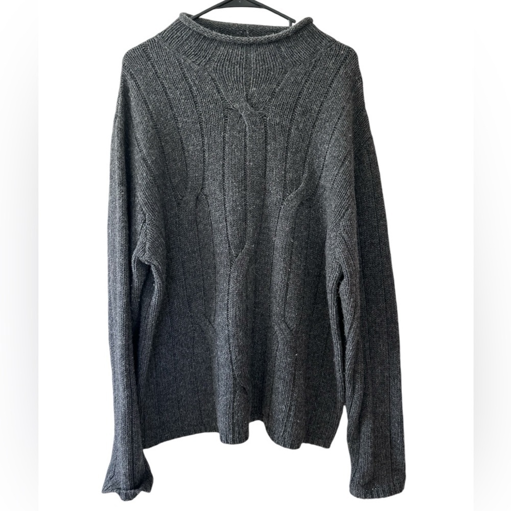Pandemonium lambswool blend gray sweater Size L‎